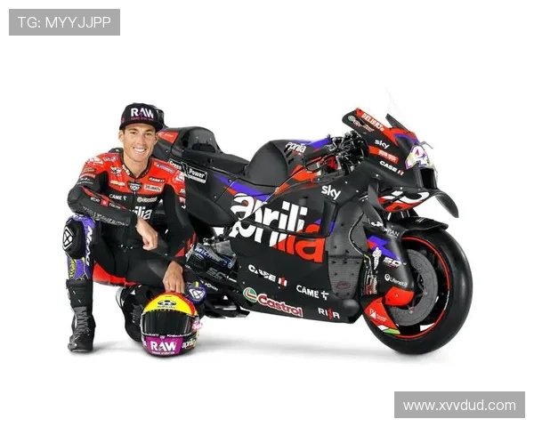 摩托GP赛季精彩纷呈 新兴车手崭露头角 打破纪录引领未来