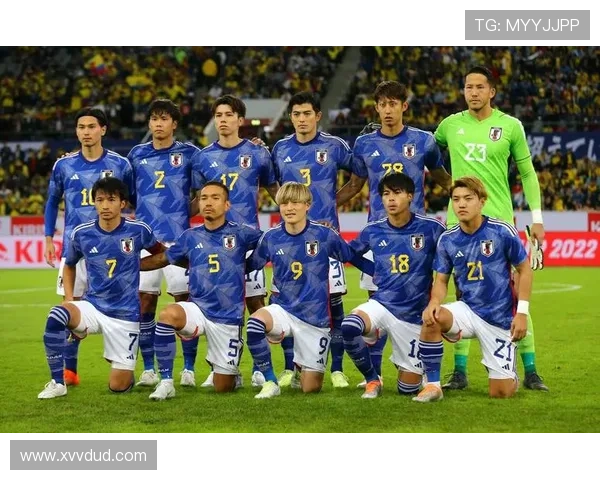 世界杯赛场风云再起 多支豪强争夺最终荣耀 高光时刻不断展现精彩对决 世界杯赛场风云再起 多支豪强争夺最终荣耀 高光时刻不断展现精彩对决