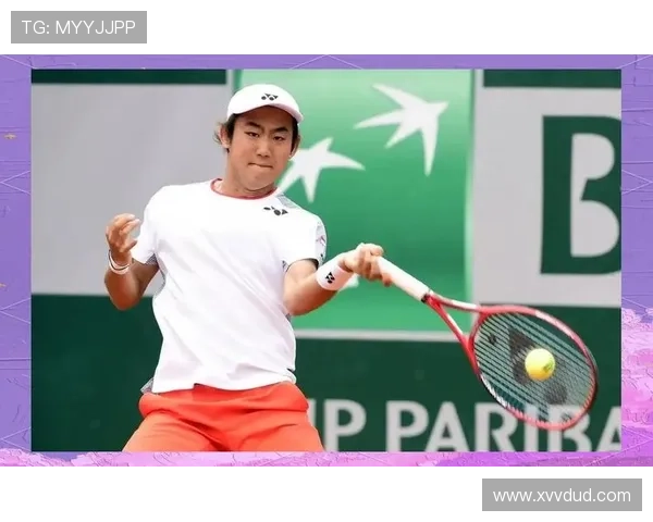 网球赛场新星崛起：年轻选手横扫各大赛事，未来有望打破纪录