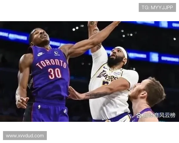 詹姆斯创历史新纪录 湖人击败勇士迎来三连胜